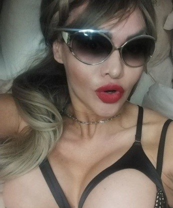 Полина